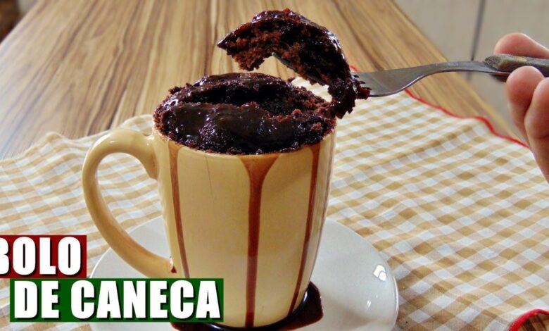 Bolo de caneca no microondas fácil e rapido