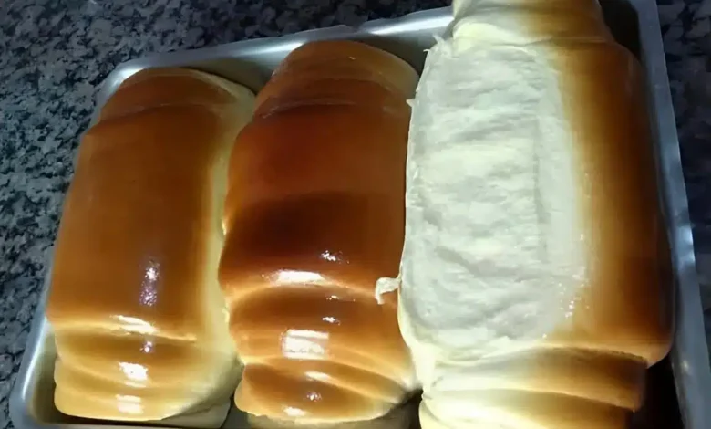 Pão caseiro que cresce bastante, muito delicioso